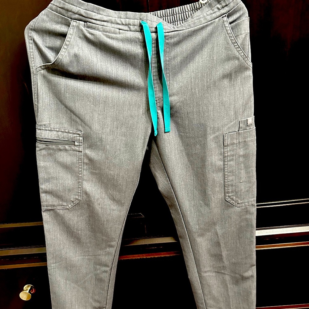 Figs graphite yola scrub pants xsp